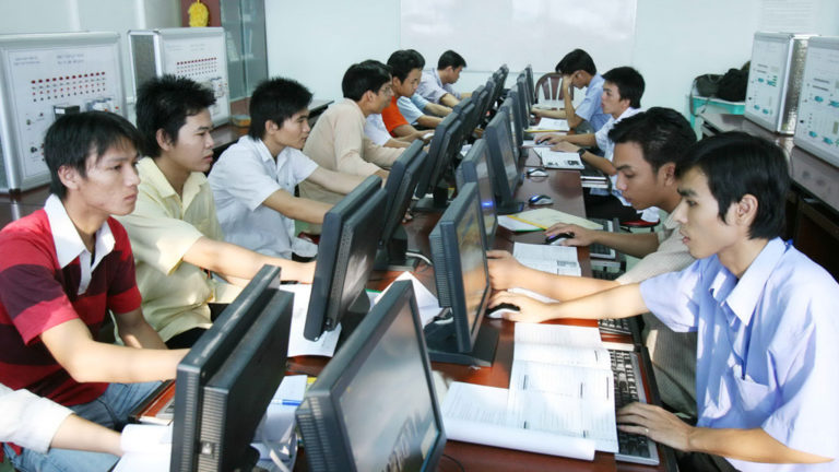 Lộ trình học tập, vài lời khuyên cho sinh viên IT trong 4 năm Đại học