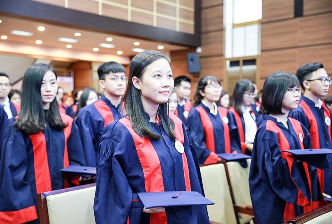 Đại học Kinh tế TPHCM dành 35 tỷ đồng học bổng cho sinh viên năm 2019