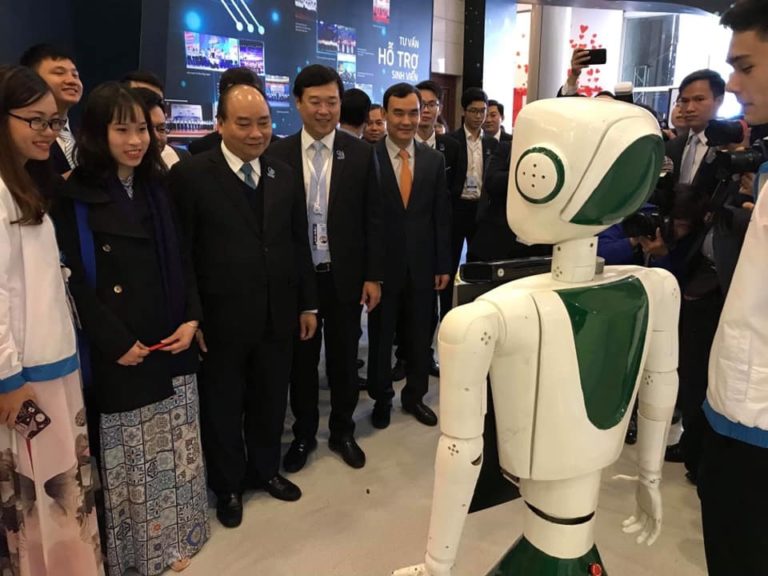 Ngành Robot và trí tuệ nhân tạo: Chưa đào tạo đã có nhiều doanh nghiệp đặt hàng sinh viên