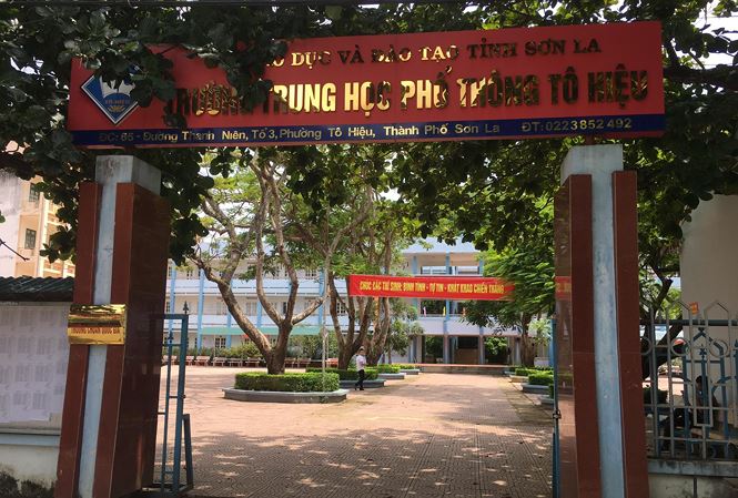 Top 3 điểm cao trúng tuyển Đại học Y Hà Nội được nâng 15,3 điểm